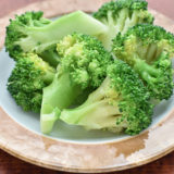 【レンジで】塩蒸しブロッコリー