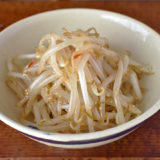 【レンジで】 もやしのピリ辛しょうゆ和え