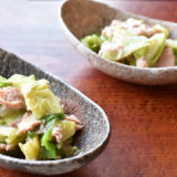 【レンジで】辛子がピリ！キャベツとツナの和え物